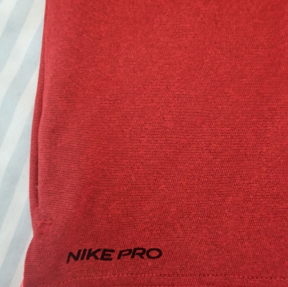 Nike Pro Shirt - Picture 3 of 5